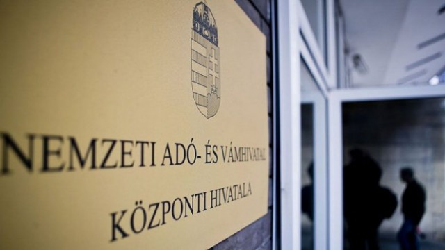 Nem bízzák másra