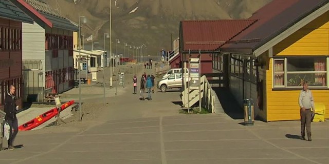 In einer Stadt in Norwegen muss jeder eine Pistole tragen