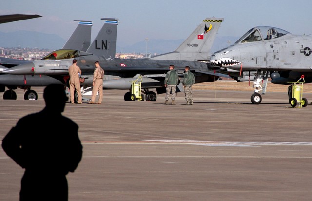a dél-törökországi Incirlik légi támaszpont