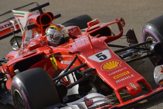 Sebatian Vettel az Abu-Dzabi Nagydíj szabadedzésén