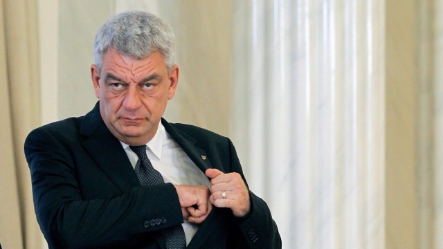 Mihai Tudose román miniszterelnök (MTI/EPA/Bogdan Cristel)