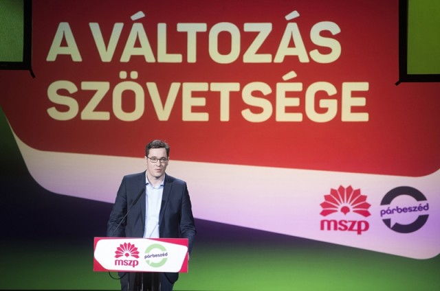 Karácsony Gergely, a Párbeszéd társelnöke, az MSZP és a Párbeszéd miniszterelnök-jelöltje beszédet mond a Magyar Szocialista Párt (MSZP) Változás 2018 című kampánykörútjának nyíregyházi állomásán a Váci Mihály Kulturális Központban 2018. január 23-án. MTI Fotó: Balázs Attila