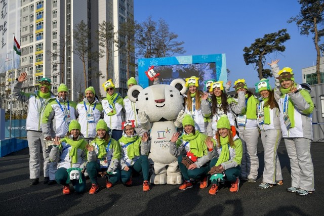 Phjongcshang 2018 - A magyar csapat zászlófelvonási ünnepsége