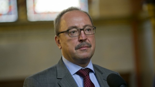 Németh Zsolt aláírta a Nemzeti Kisebbségvédelmi Kezdeményezést Budapesten