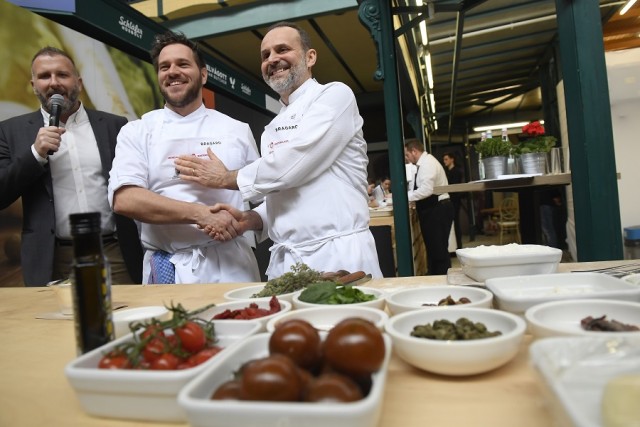 Michelin-csillagos mesterkurzus a Hold utcai piacon