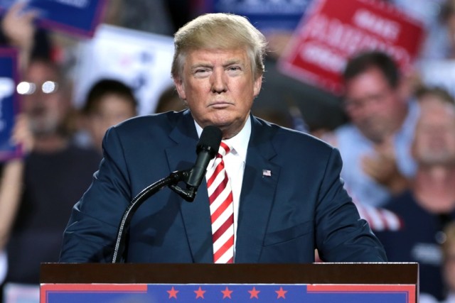 Donald Trump amerikai elnök - 2018. április 21.