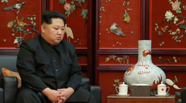Kim Dzsongun a kínai nagykövetségen is látogatást tett