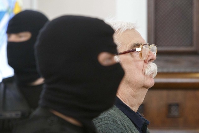 Bőnyi rendőrgyilkosság - A büntetőper tárgyalása Szombathelyen