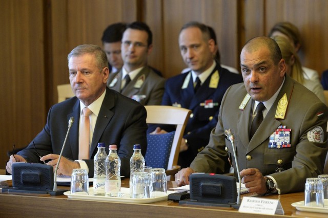 A Honvéd Vezérkar főnöke tisztség átadás-átvételi ünnepsége