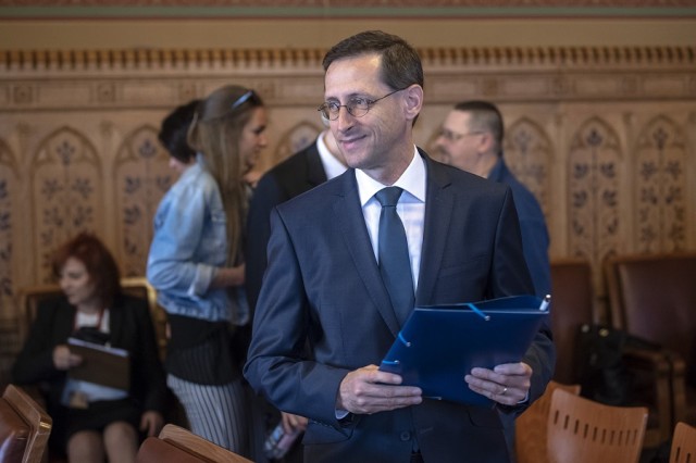 Varga Mihály bizottsági meghallgatása