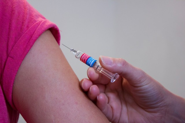 Tízezer lány szülei nem kérték az ingyenes HPV-oltást gyermeküknek