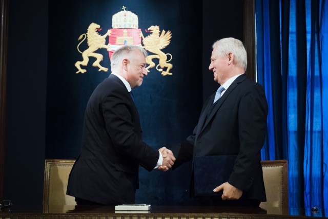 Aláírták a főváros és a Mol-csoport közötti stratégiai megállapodást - 2018. június 15.