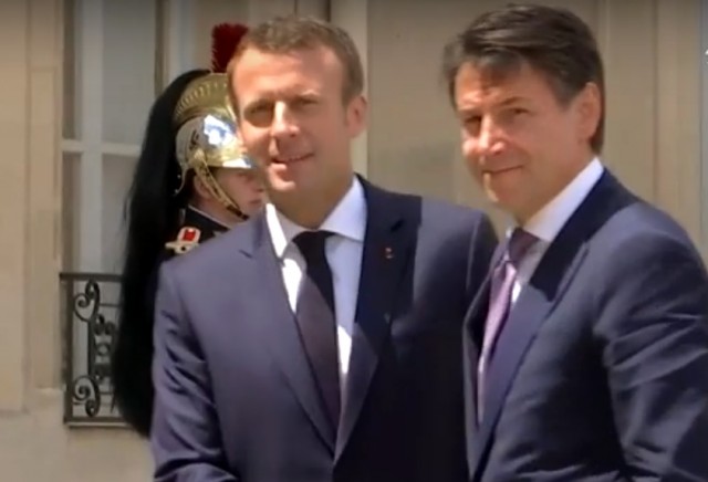 Giuseppe Conte olasz miniszterelnök és Emmanuel Macron francia államfő - 2018. június 15.