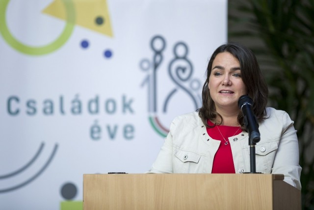 A IX. Családkongresszus nyitónapja Veszprémben
