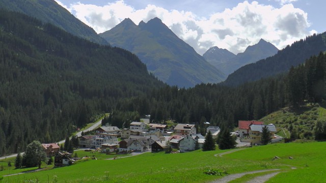 Ausztria
