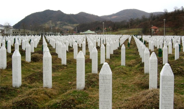 A boszniai Szerb Köztársaság kormánya elvetette a srebrenicai jelentést
