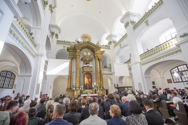 Felszentelték a felújított békéscsabai evangélikus nagytemplomot