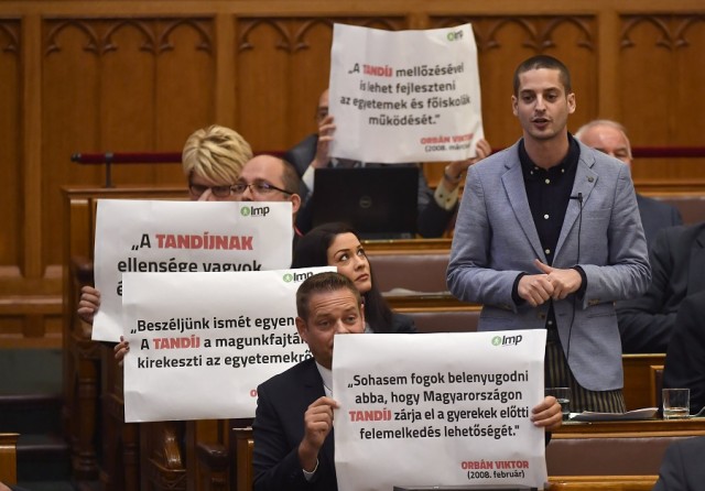 Az Országgyűlés plenáris ülése
