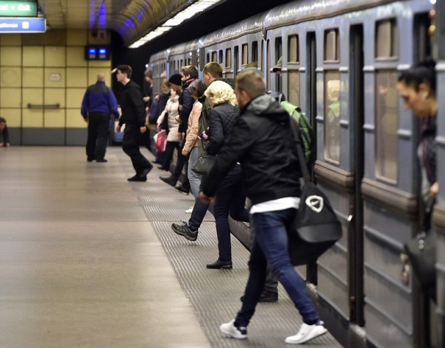 Metró