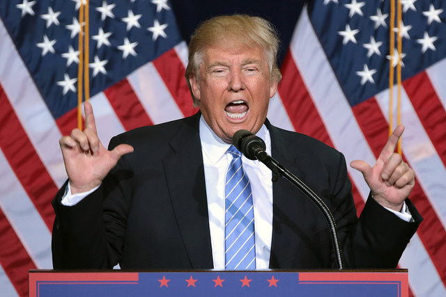 Donald Trump akár 15 ezer katonát is küldene az Egyesült Államok déli határaihoz