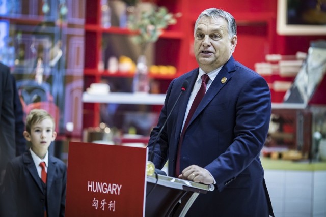 Orbán Viktor Sanghajban
