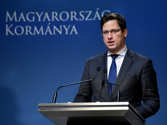 Gulyás Gergely, a Miniszterelnökséget vezető miniszter a Kormányinfó sajtótájékoztatón a Miniszterelnöki Kabinetiroda Garibaldi utcai sajtótermében 2018. december 13-án. MTI/Illyés Tibor
