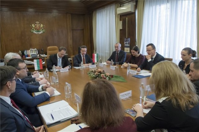 Szijjártó Péter Szófiában
