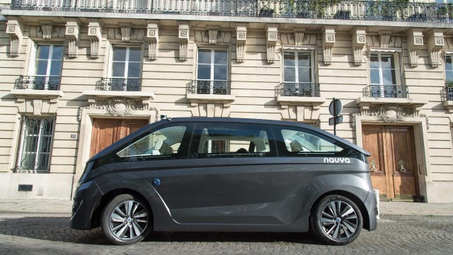Autonóm taxi